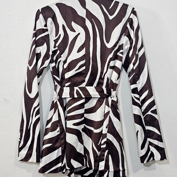 Zebra Print Double-Breasted Trench Coat - Picture 6 of 15